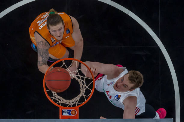 申京本赛季 申京本赛季